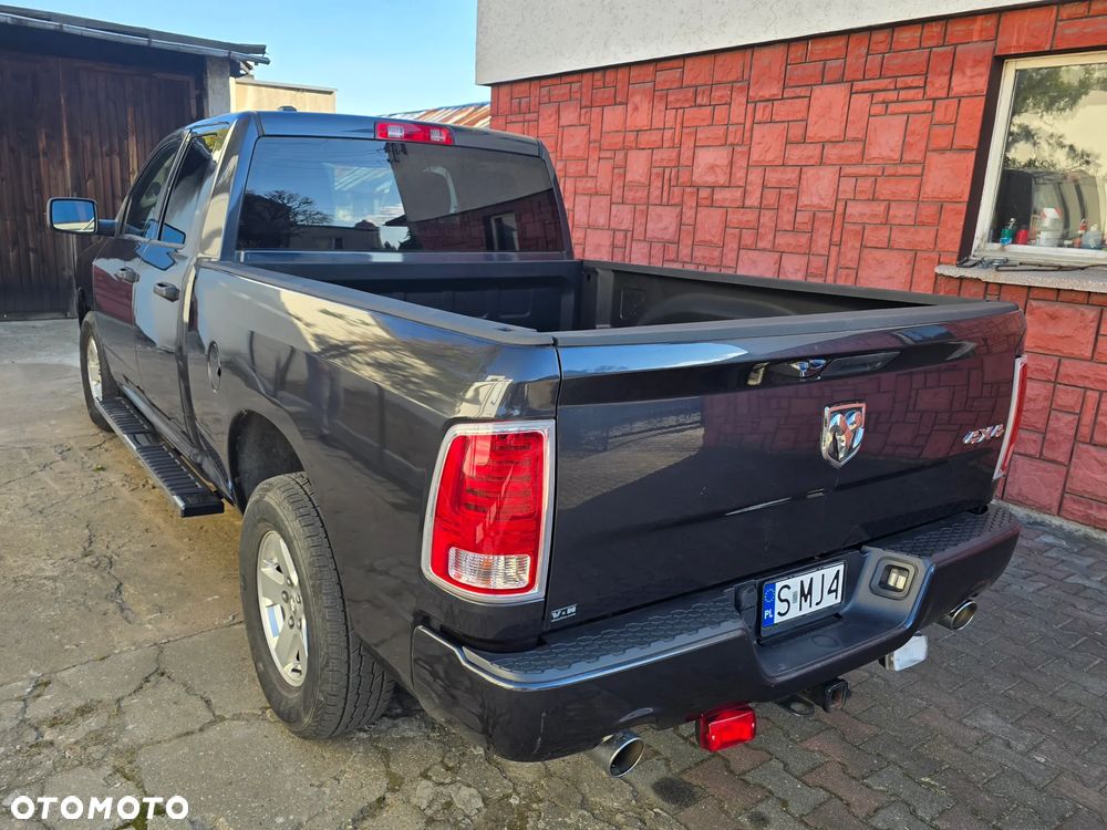 Dodge RAM - 4