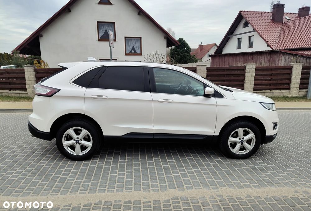 Ford Edge 2.0 TDCi Twin-Turbo 4WD Titanium - 4