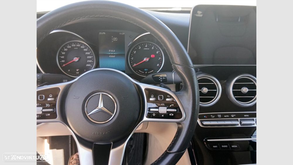 Mercedes-Benz C 200 — fotografia 15