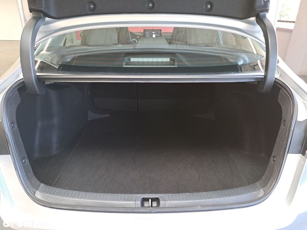 Toyota Corolla 1.8 Hybrid Comfort - 14