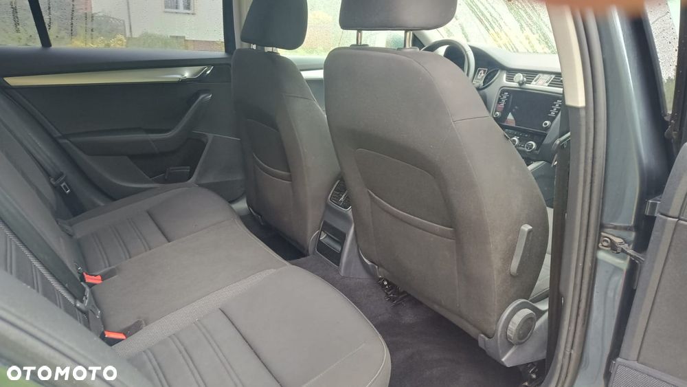 Skoda Octavia 1.4 TSI Style DSG - 11