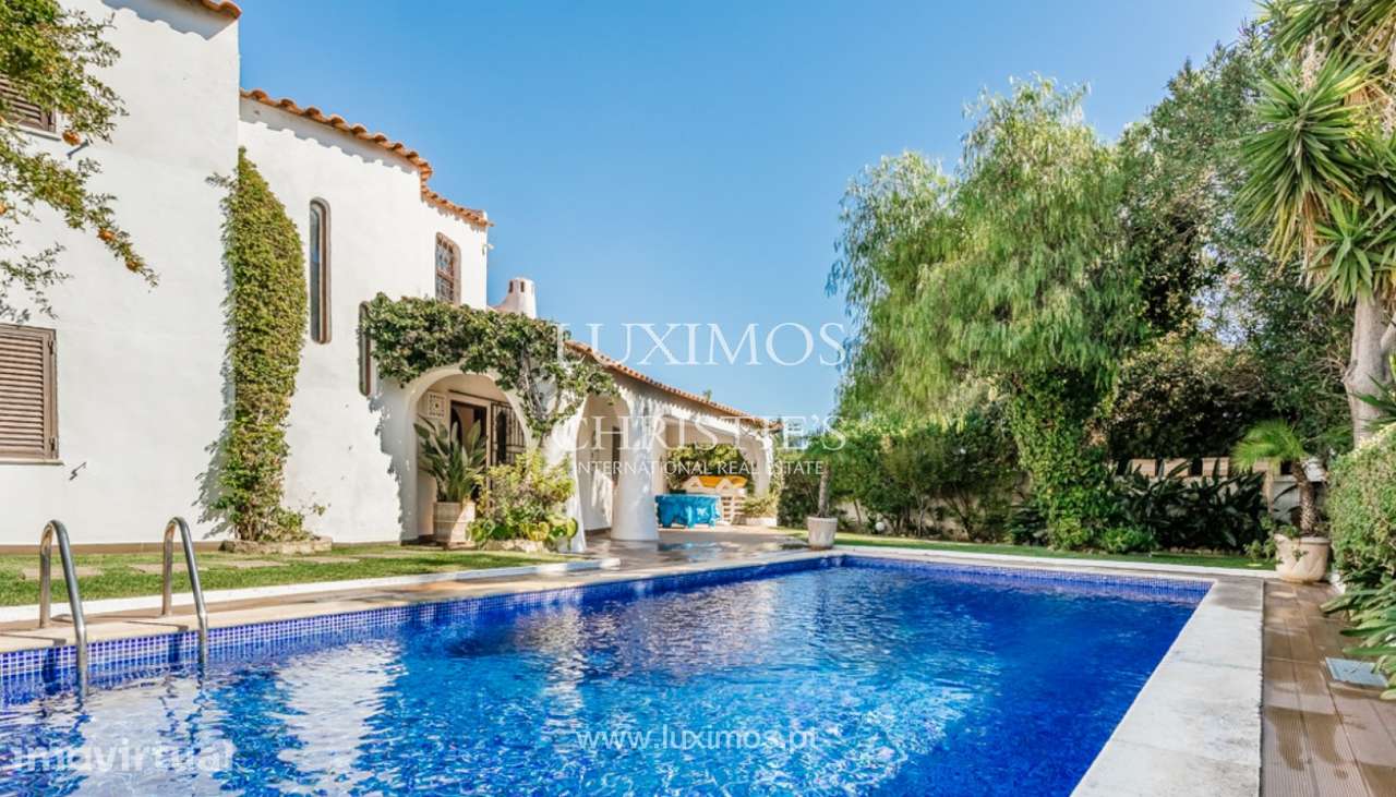 Moradia V4, com piscina, à venda em Albufeira, Algarve - Grande imagem: 2/24
