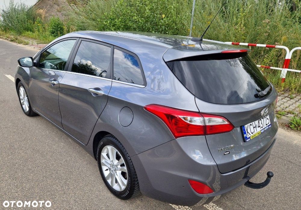 Hyundai i30 blue Kombi 1.6 GDi Style - 5