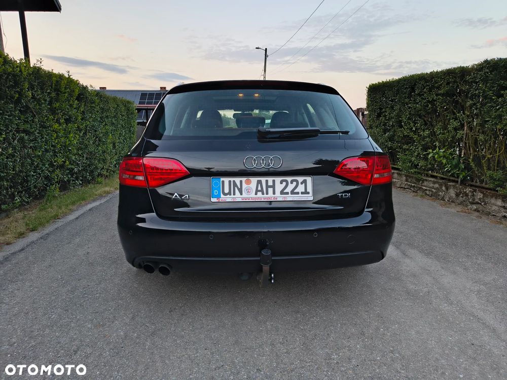 Audi A4 Avant - 13
