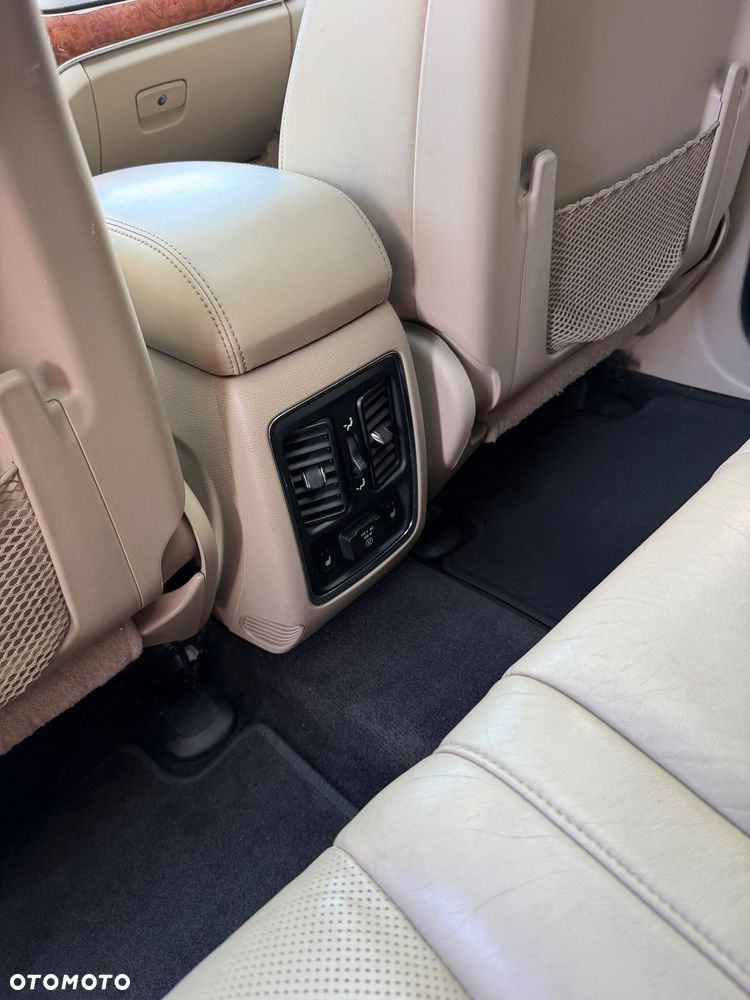 Jeep Grand Cherokee 5.7 V8 HEMI Overland - 25