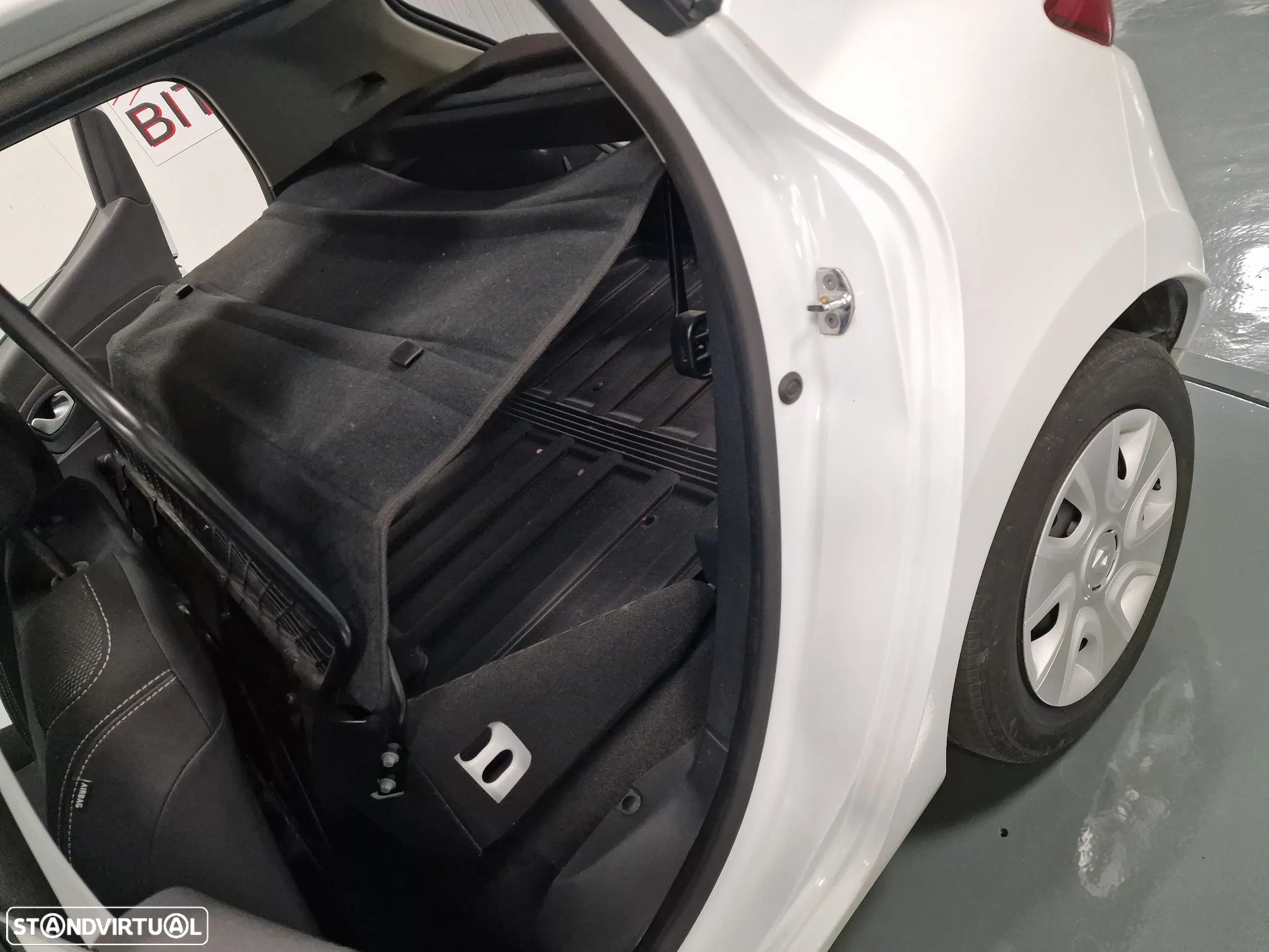 Renault CLIO SOCIETE 1.5 DCI ZEN GPS IVA DEDUTIVEL - 27