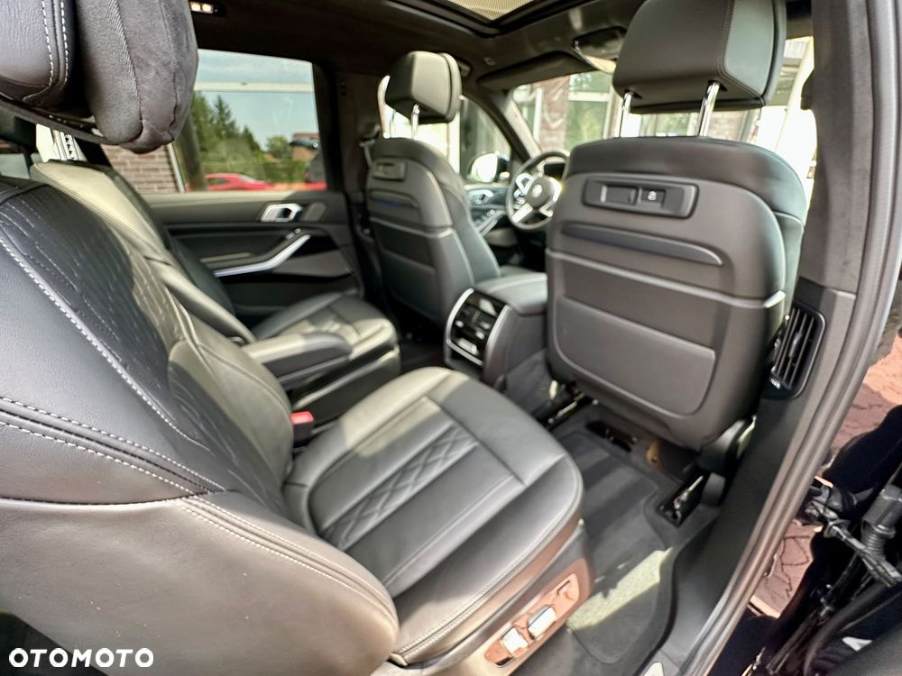 BMW X7 xDrive40d mHEV - 14