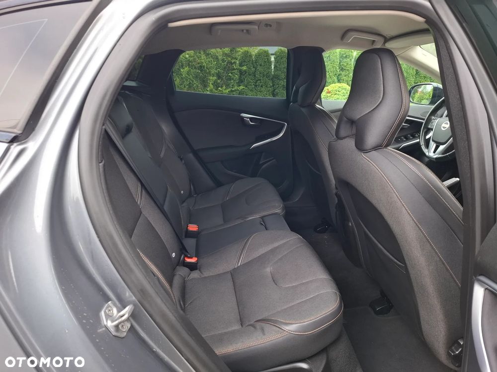 Volvo V40 Cross Country D2 You - 26