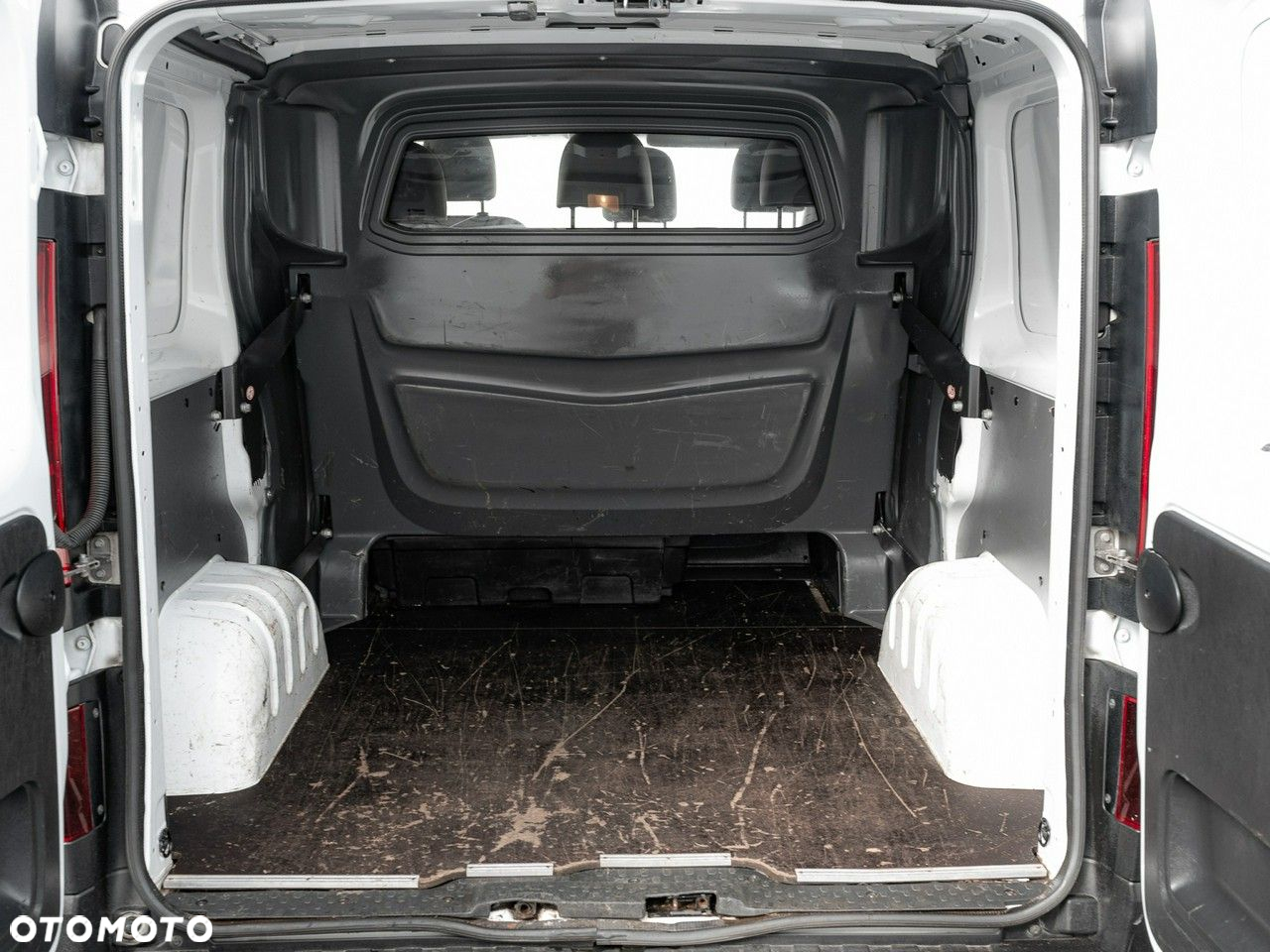 Renault Trafic - 23