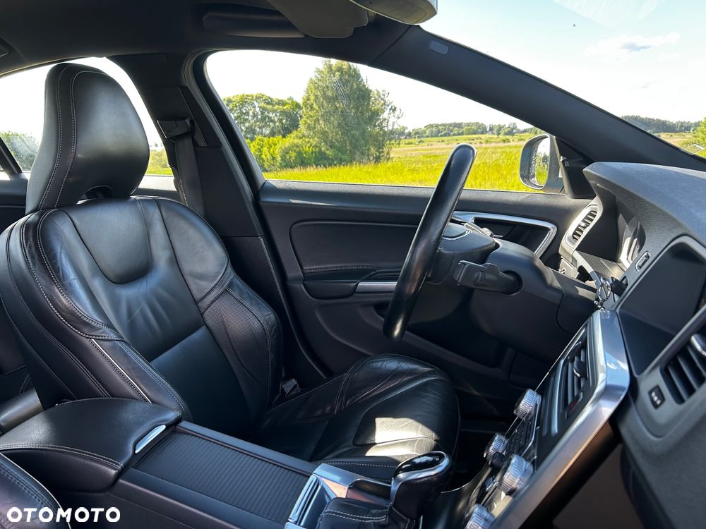 Volvo S60 D4 Drive-E Summum - 27