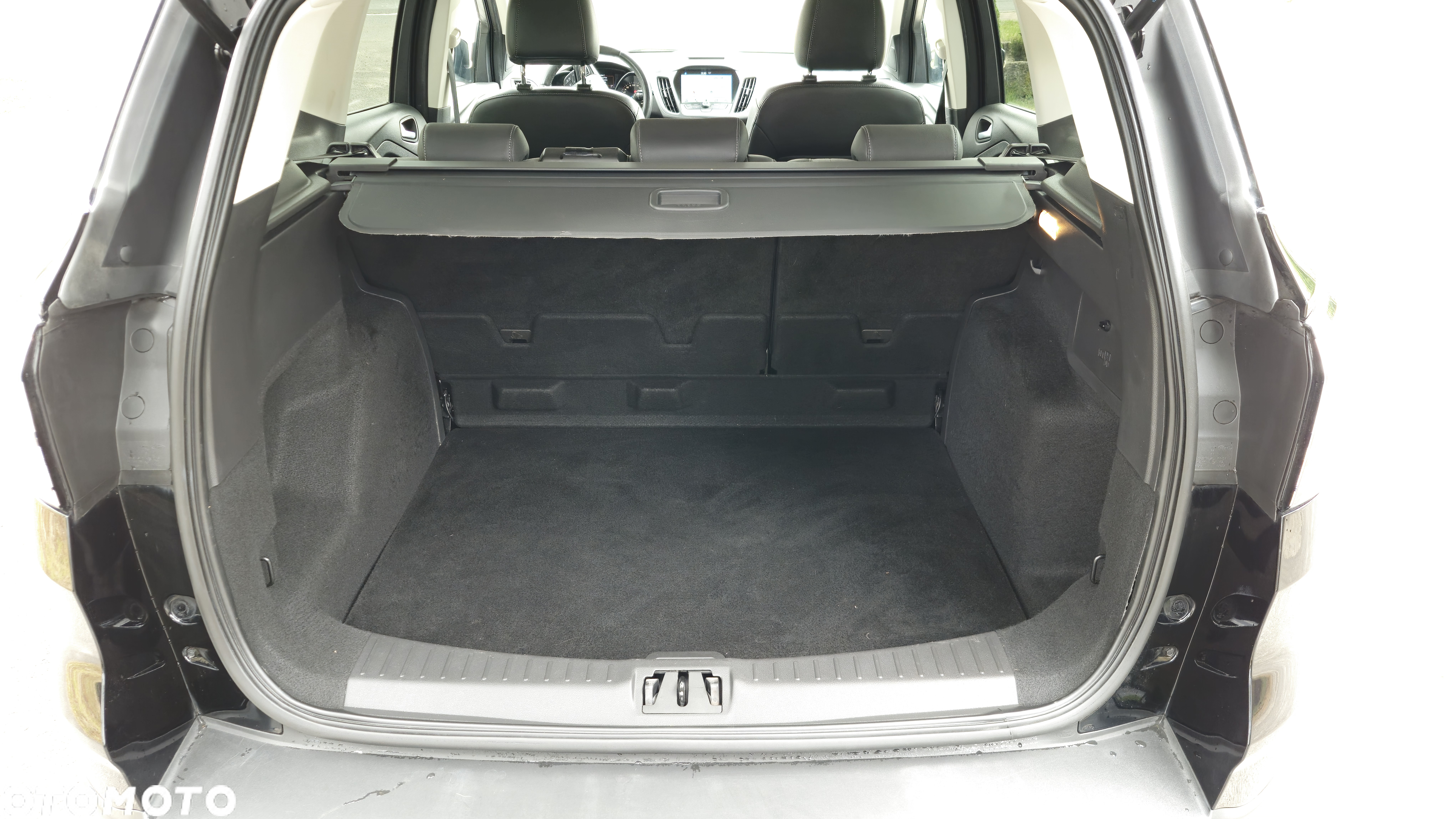 Ford Kuga 1.5 EcoBoost 2x4 Titanium - 21