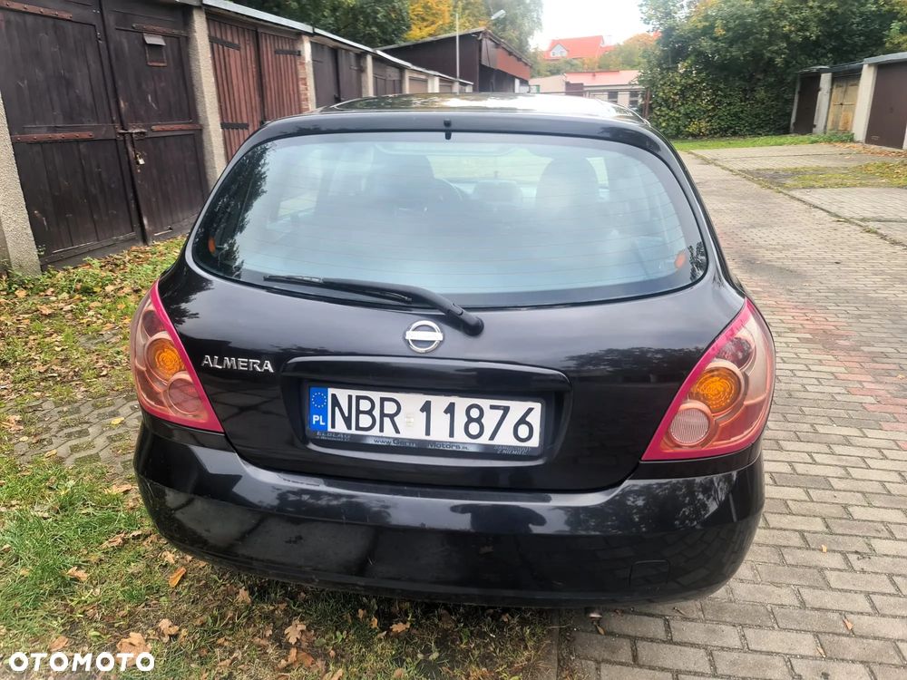 Nissan Almera
