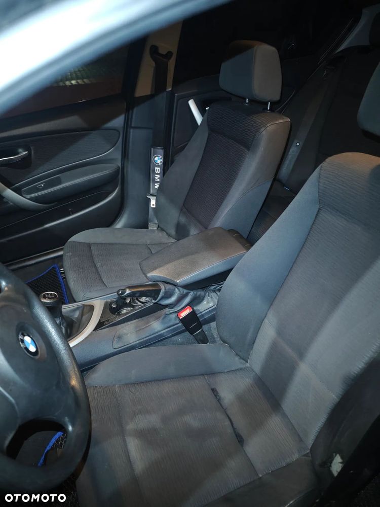 BMW Seria 1 118d - 15