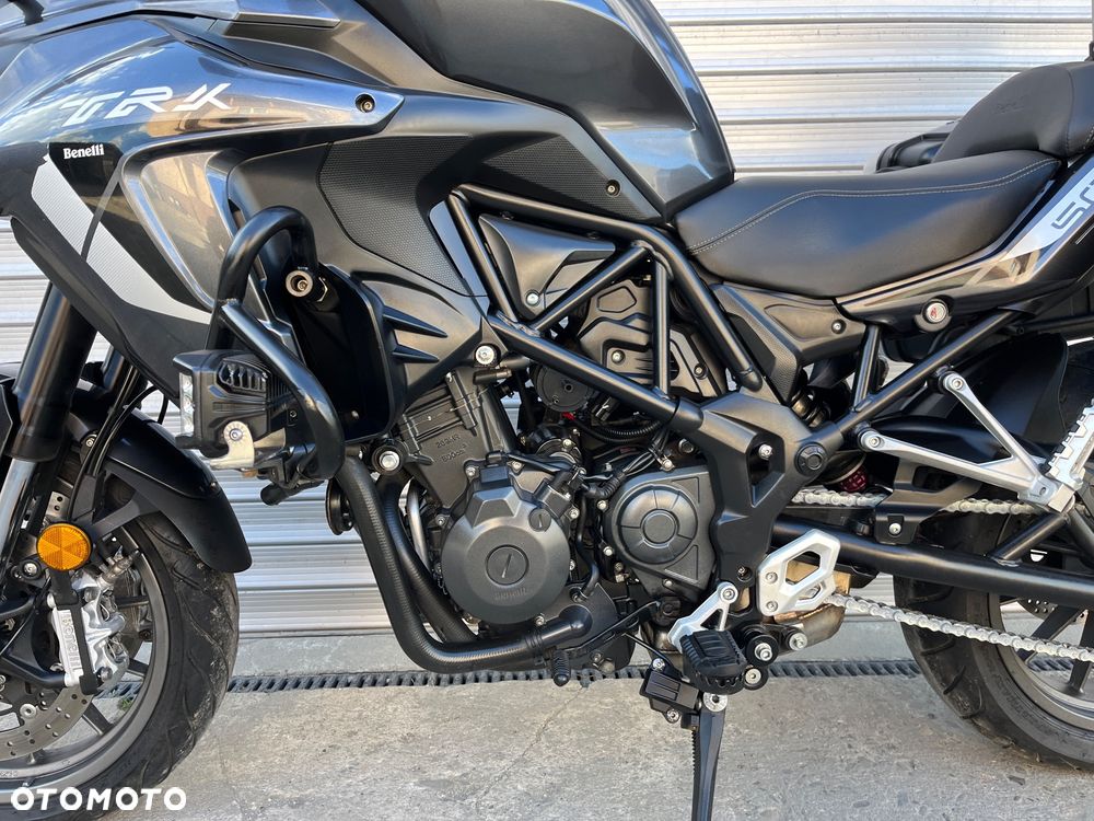 Benelli TRK 502 - 11