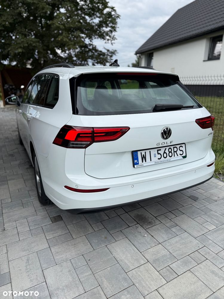 Volkswagen Golf 1.5 eTSI Life DSG - 10