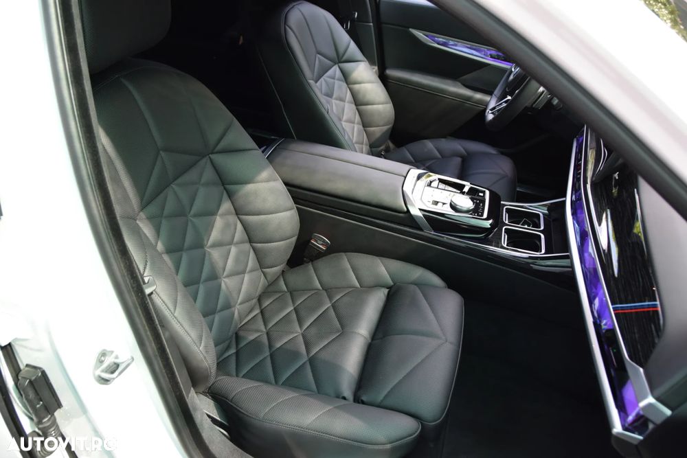 BMW Seria 7 - 29