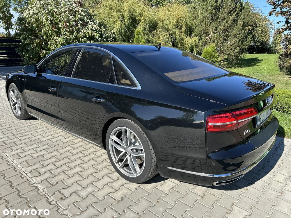 Audi A8 - 6