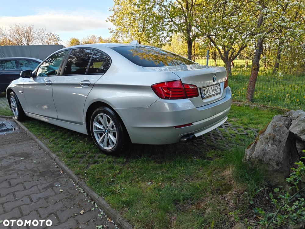 BMW Seria 5 530d xDrive Sport-Aut - 4