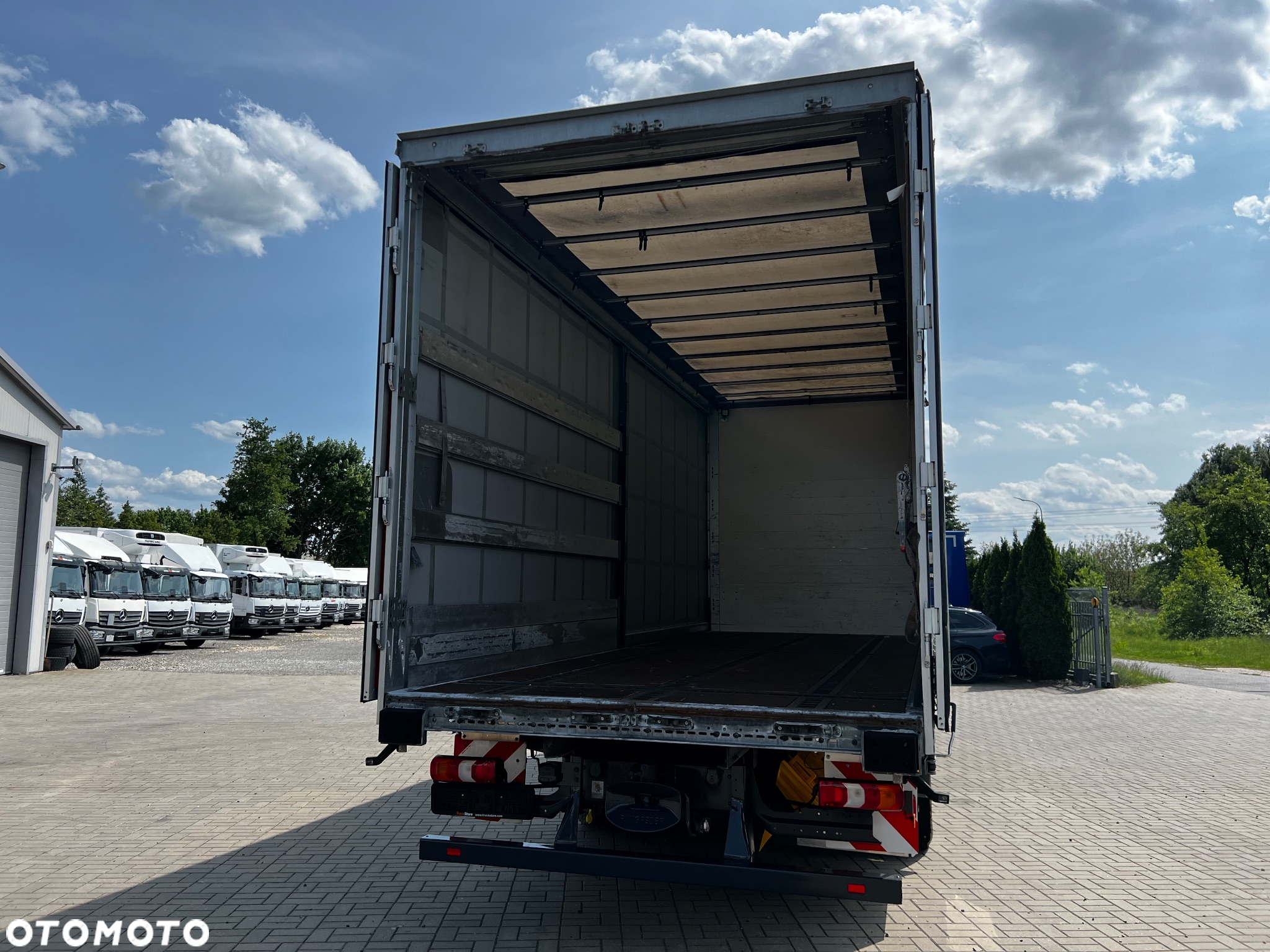 Mercedes-Benz ATEGO - 17