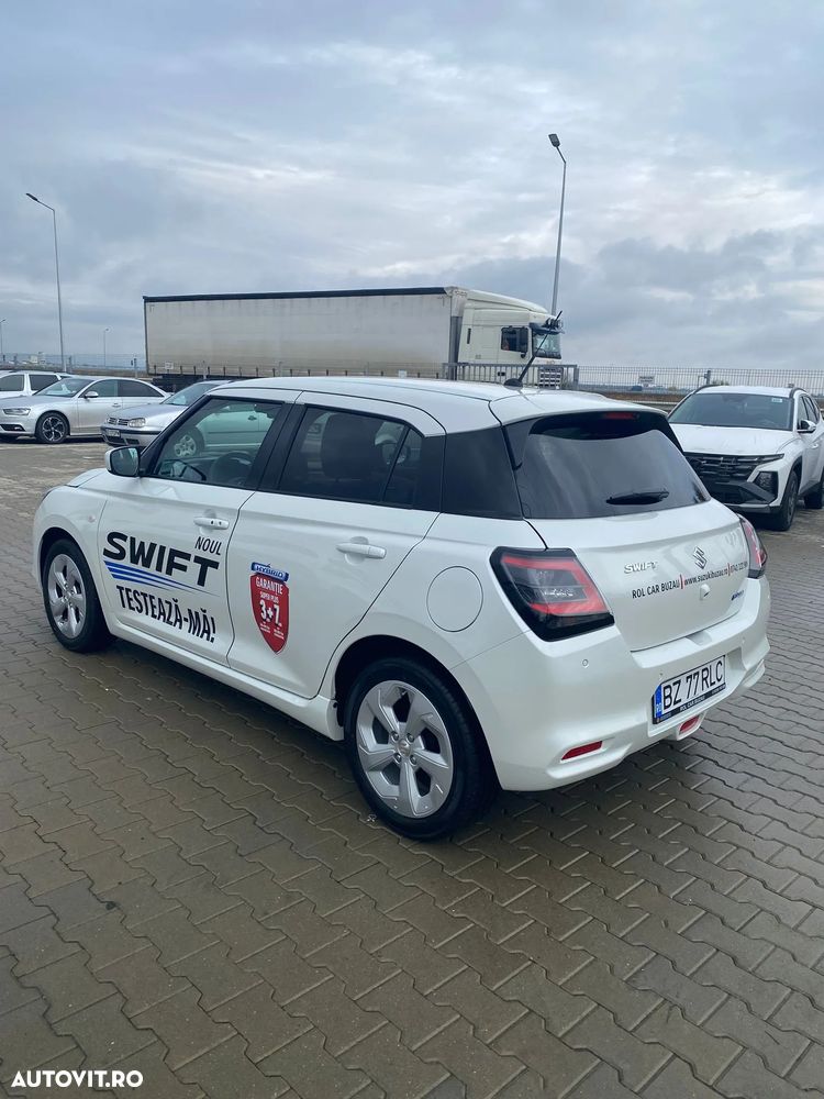 Suzuki Swift 1.2 Dualjet 12V MHEV Passion - 3
