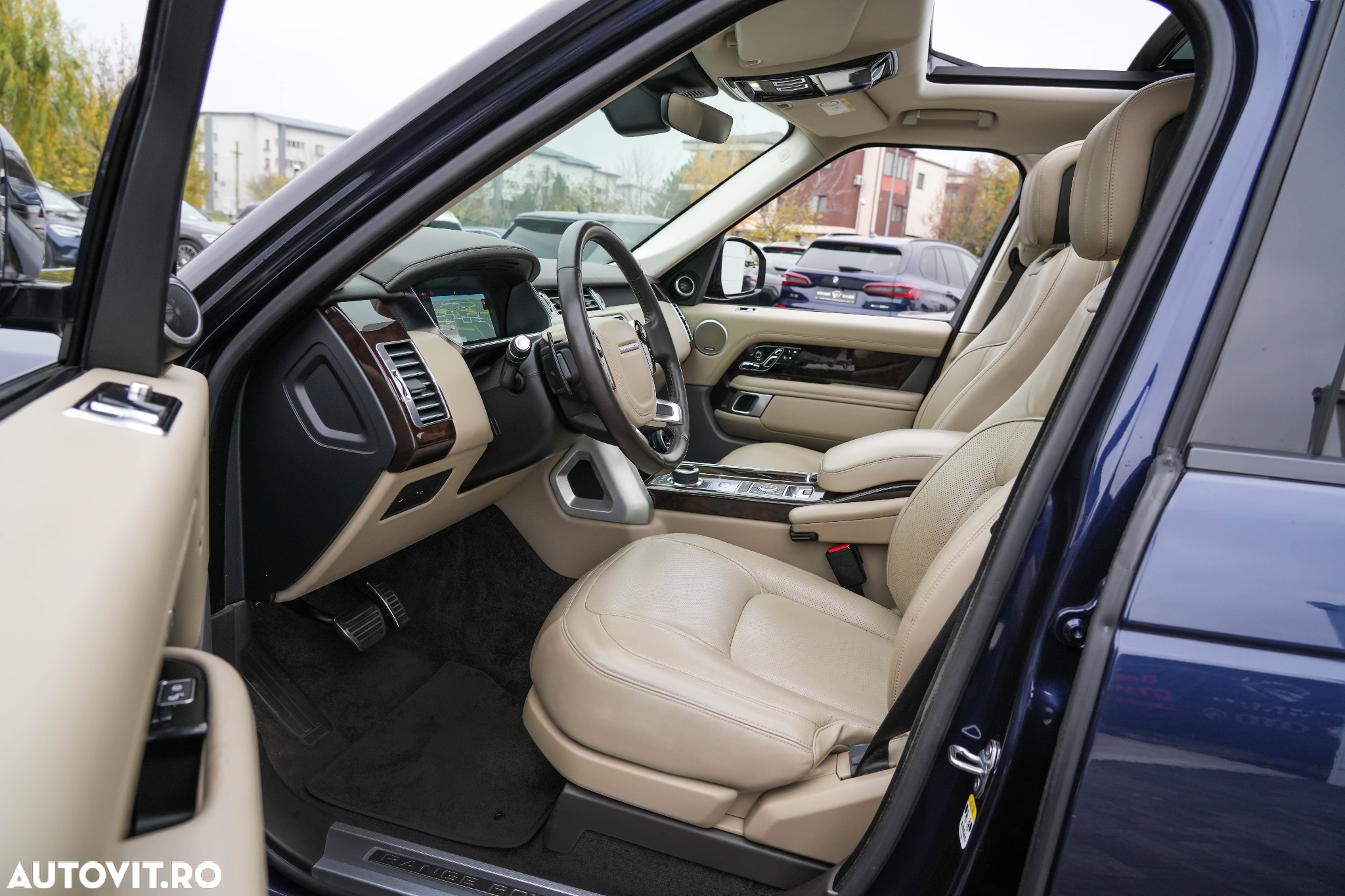 Land Rover Range Rover - 17