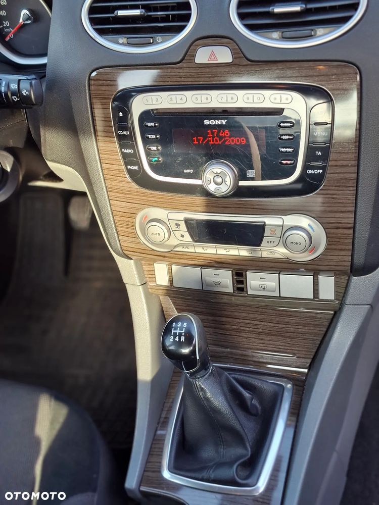Ford Focus 1.6 Trend - 20