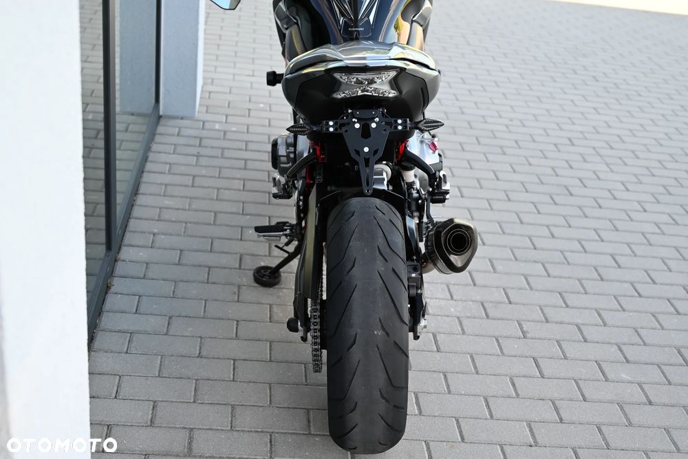 Kawasaki Z 900 - 8