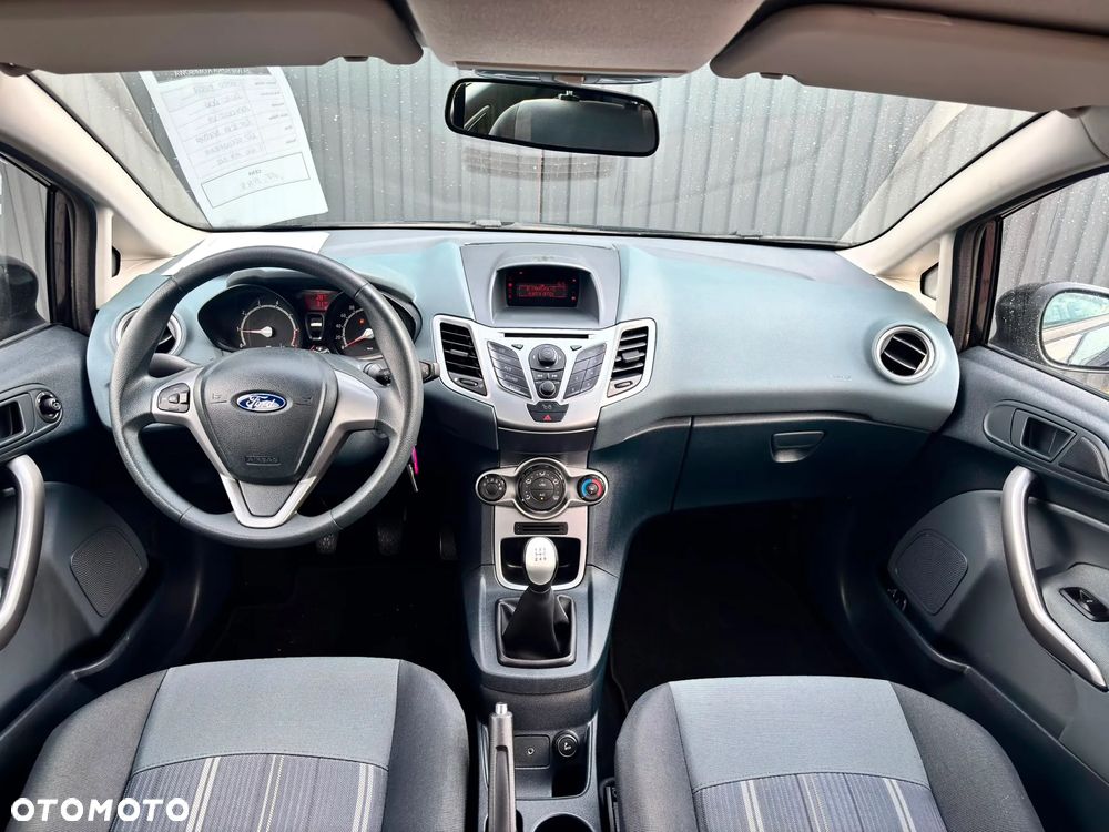 Ford Fiesta 1.25 Titanium EU5 - 13