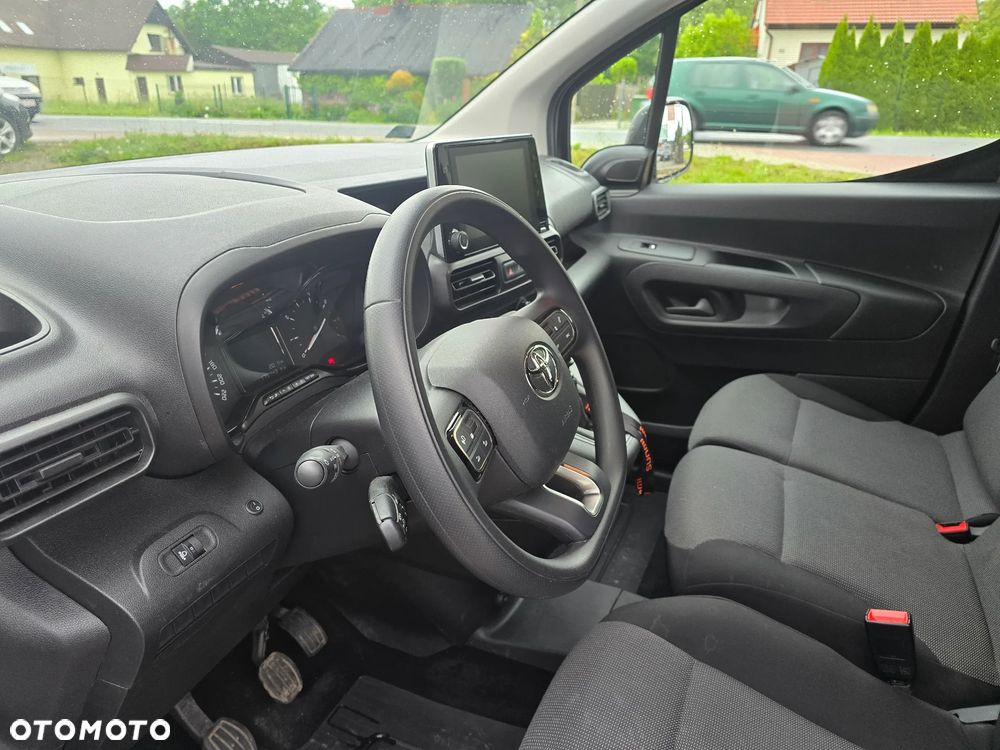 Toyota Proace City - 25