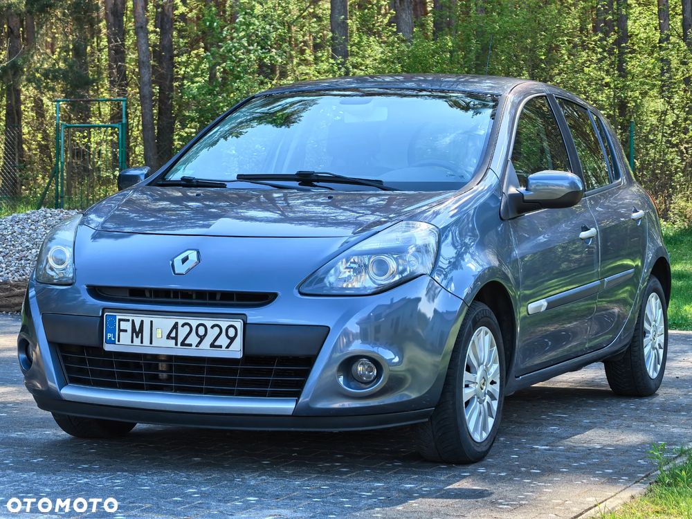 Renault Clio 1.2 16V Authentique - 1