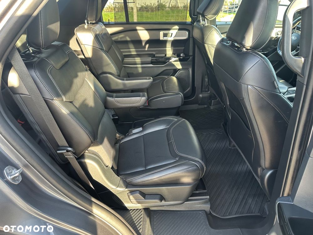 Ford Explorer - 15
