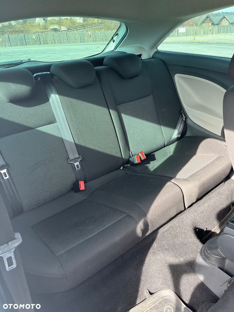 Seat Ibiza SC 1.6 16V Style - 12