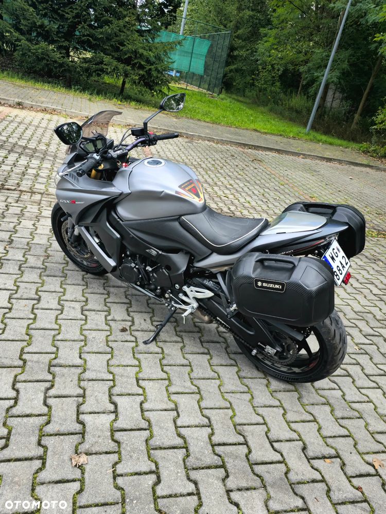 Suzuki GSX 1000 - 4