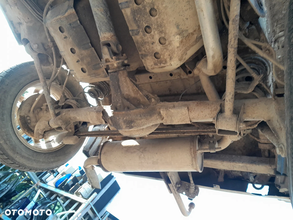 MITSUBISHI PAJERO PININ MOSTY TYLNEGO ZAWIESZENIA