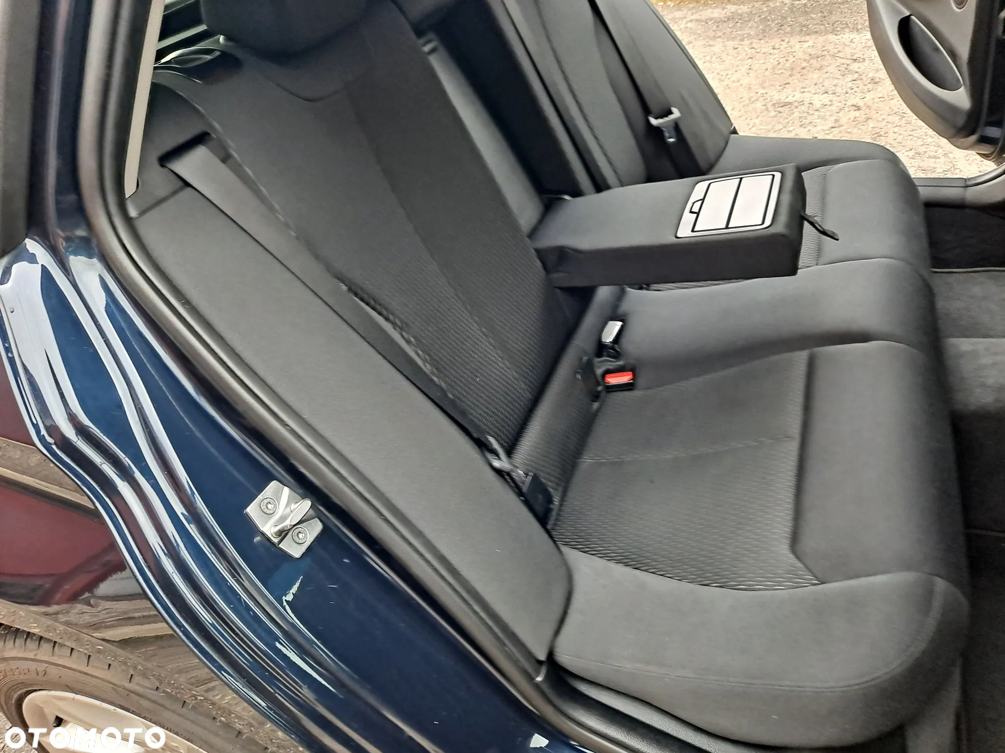 BMW Seria 3 320d Touring Sport Line - 10