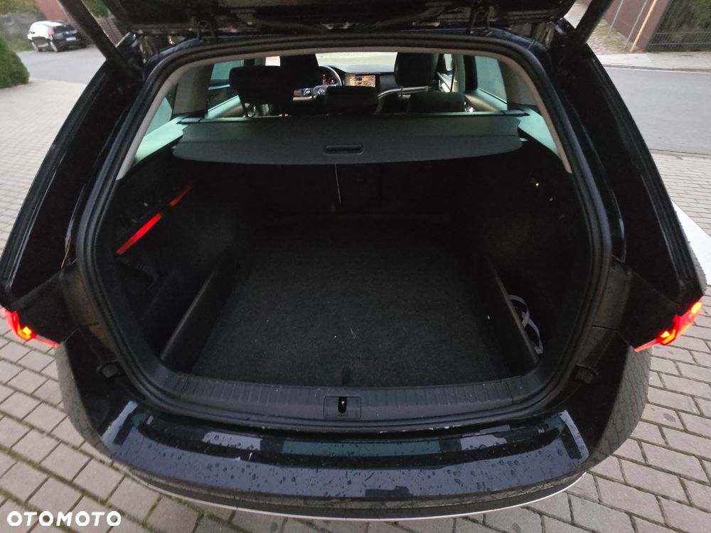 Skoda Octavia 2.0 TDI 4x4 DSG Scout - 13