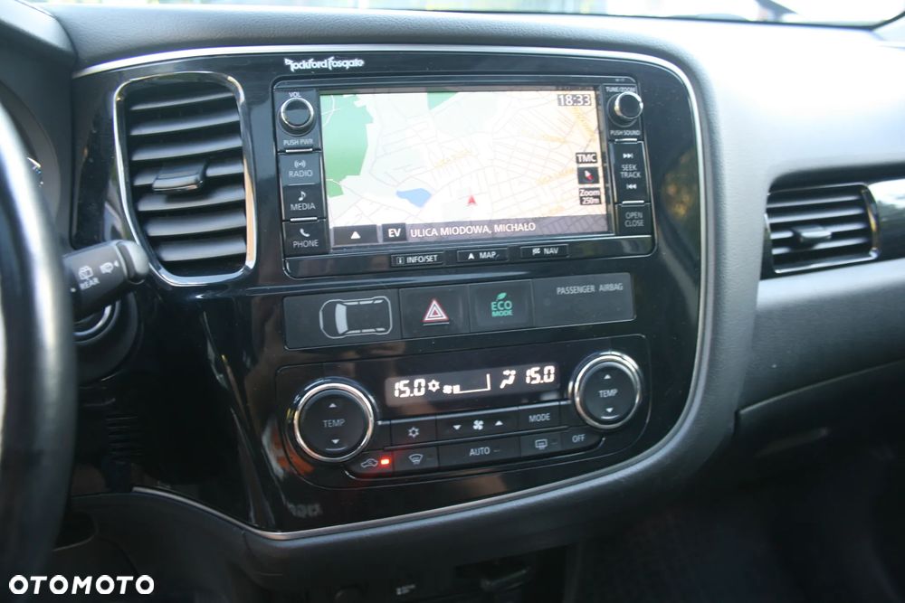 Mitsubishi Outlander Intense + - 29