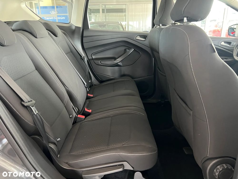 Ford Kuga 2.0 TDCi FWD Titanium - 33