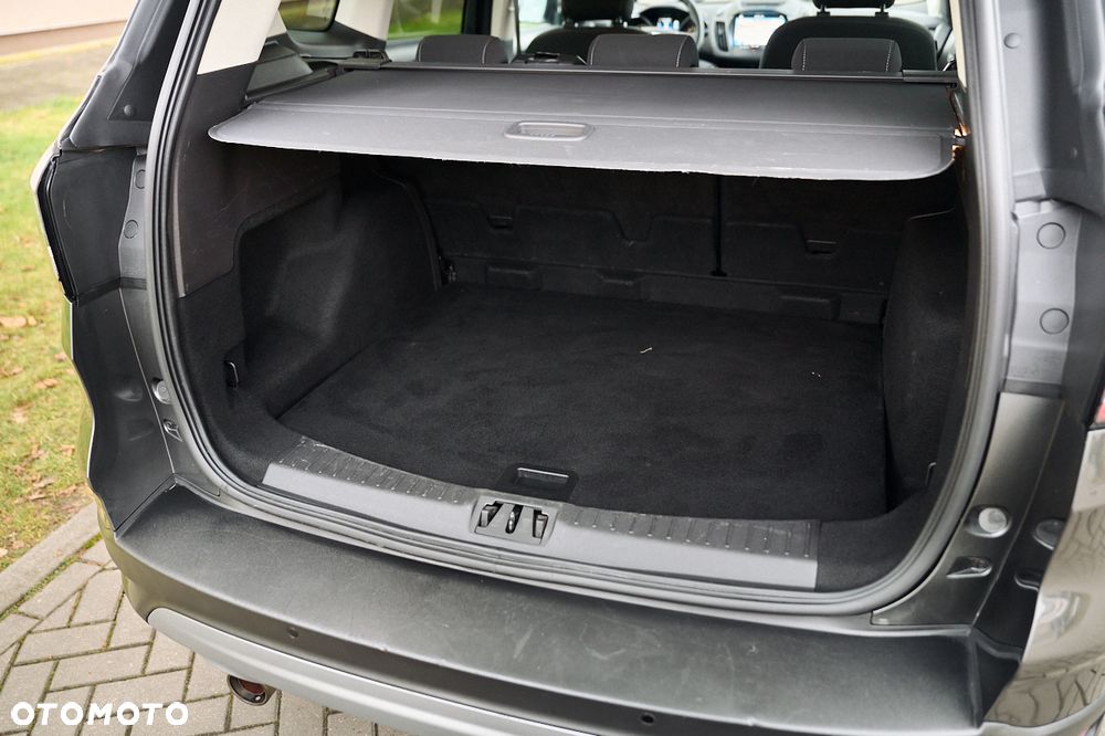 Ford Kuga 1.5 EcoBoost 2x4 Titanium - 22