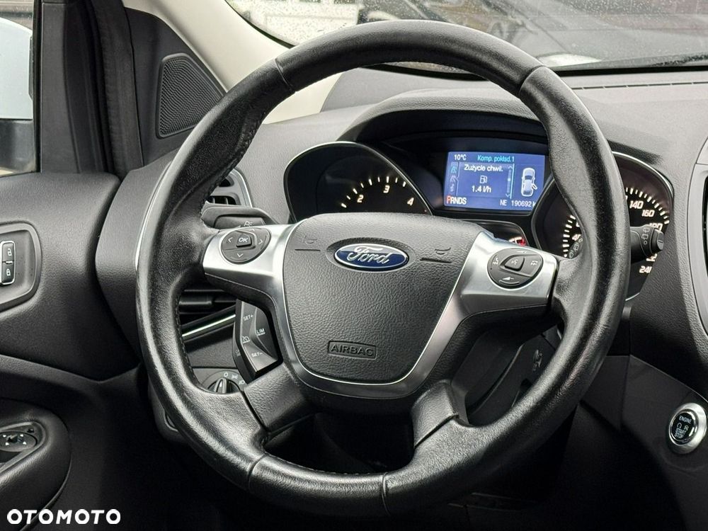Ford Kuga 2.0 TDCi AWD Titanium - 28