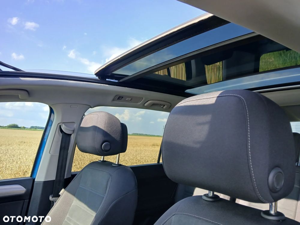 Volkswagen Touran 2.0 TDI SCR Comfortline - 36