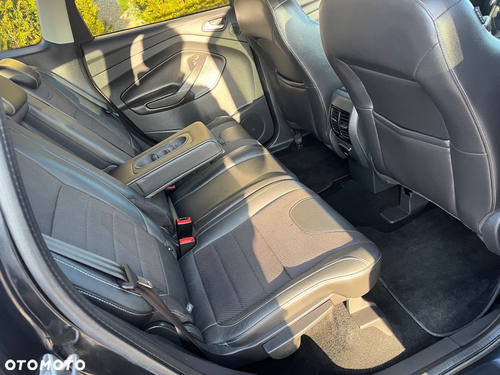 Ford Kuga 2.0 TDCi 4WD Titanium - 35