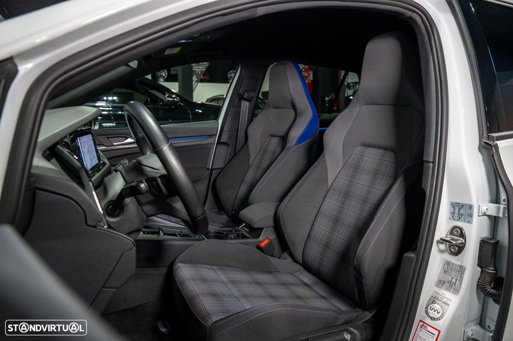 VW Golf 1.4 TSI GTE DSG - 23