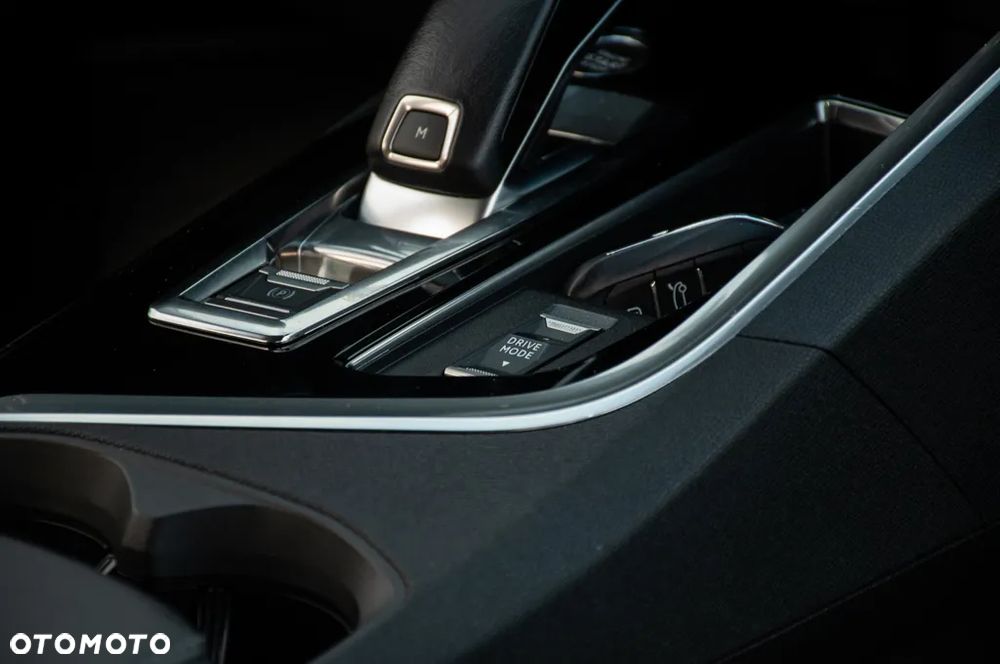 Peugeot 5008 2.0 BlueHDI GT S&S EAT8 - 22