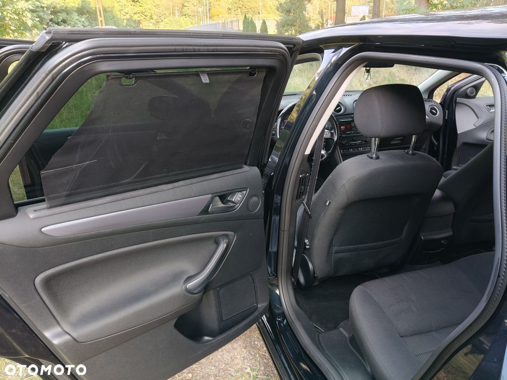 Ford Mondeo - 13
