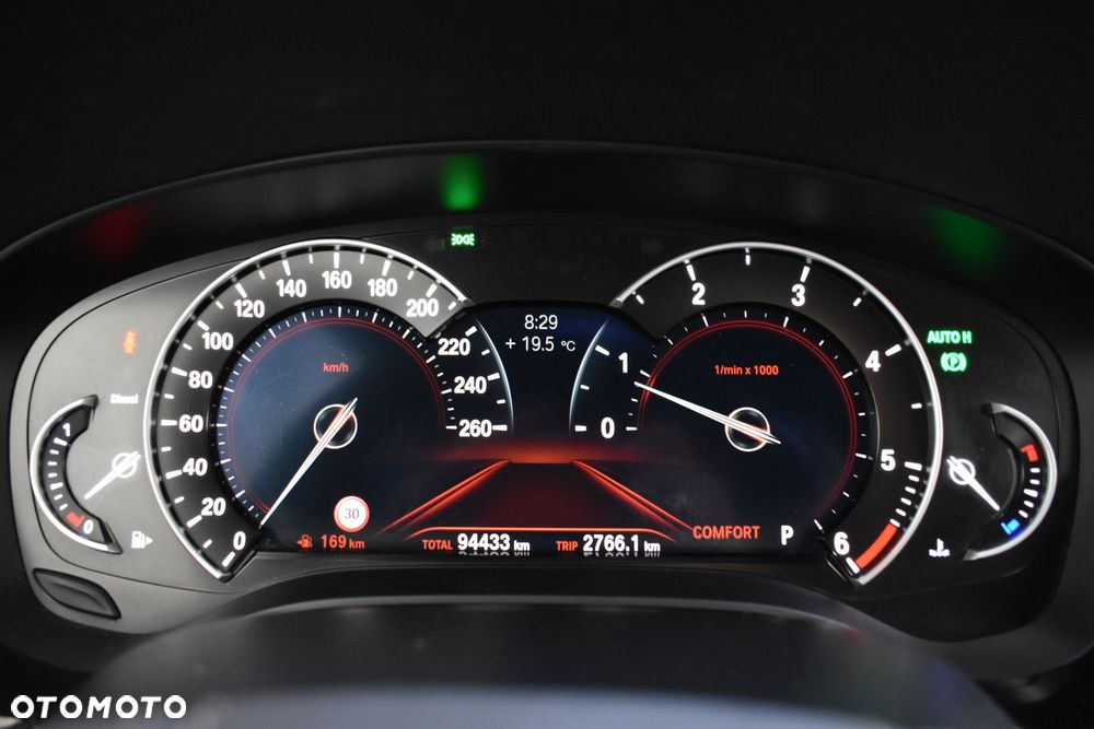 BMW Seria 5 520d xDrive Luxury Line - 20
