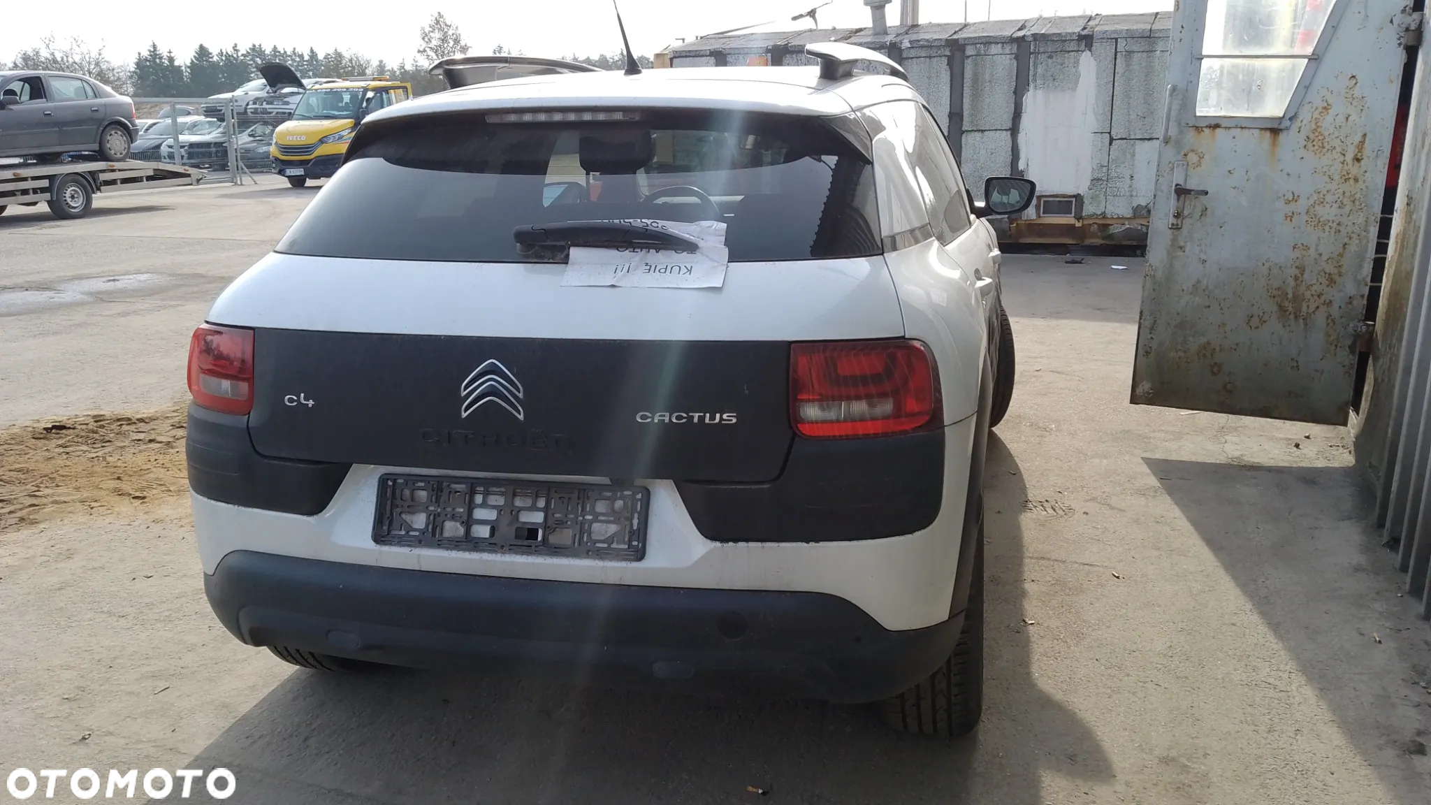 137 ZDERZAK TYŁ CITROEN C4 CACTUS KOD EFC - 3