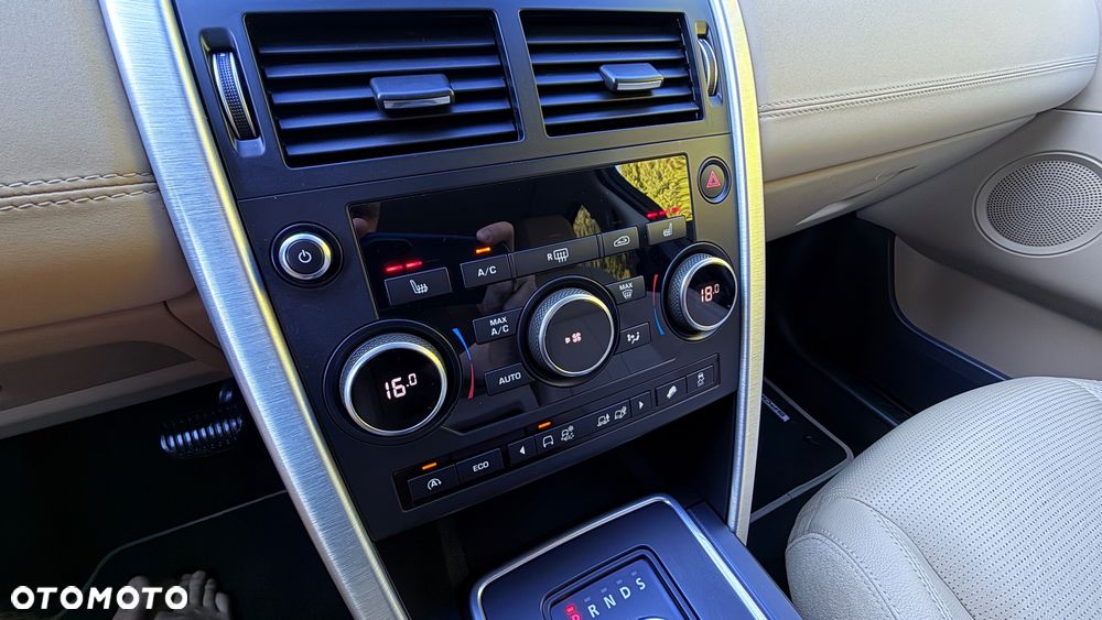 Land Rover Discovery Sport TD4 HSE - 36