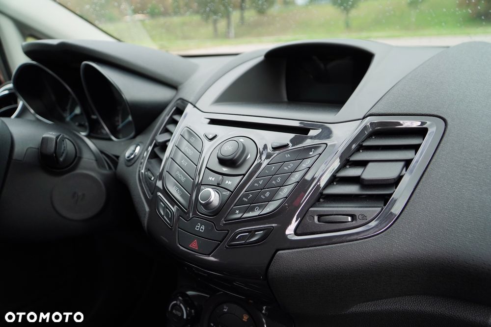 Ford Fiesta 1.0 EcoBoost Titanium ASS - 10