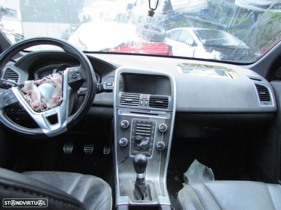 VOLVO XC60 2.4 D4 (163Cv) 2013 - Peças Usadas (6490) - 6